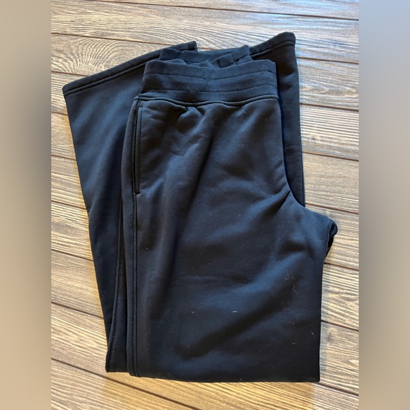 Womens Under Armour fleece sweatpants size Large- semi fitted - Picture 4 of 5